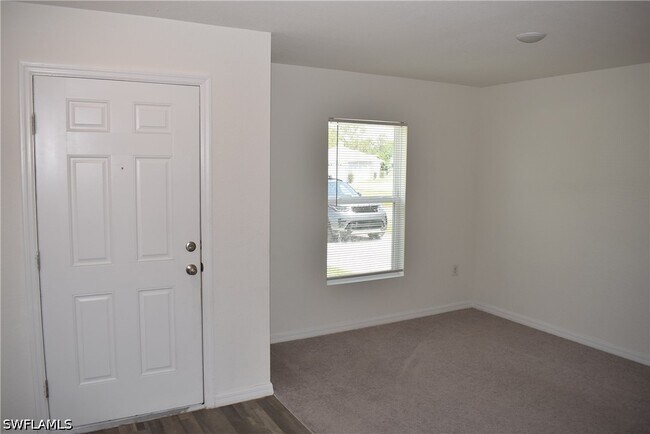 Building Photo - 4795 Lacoco St