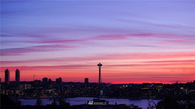 Building Photo - 2321 Boylston Ave E