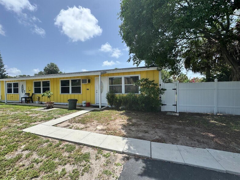 Building Photo - 8537 40th Ter N