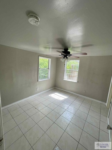 Primary Photo - 521 N 9th St