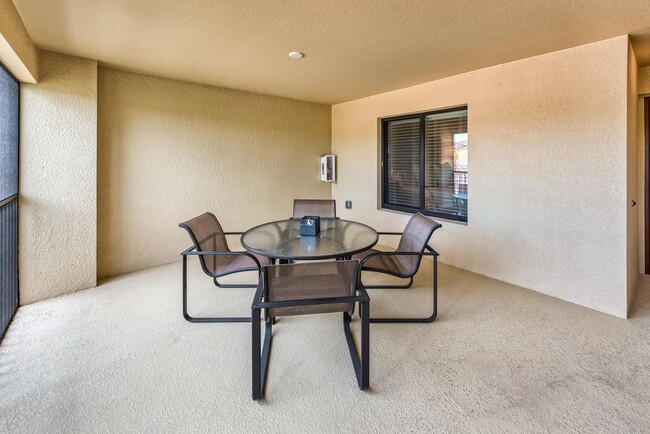 Building Photo - Available Annually July 1, 2025 - 2/2+den ...