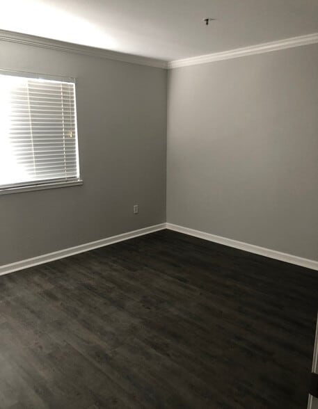 Building Photo - 805 Watson Canyon Ct