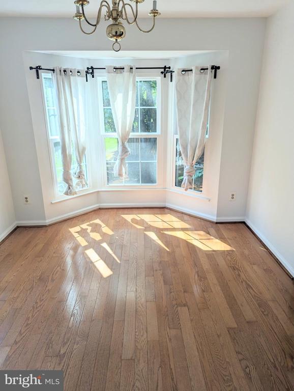 Building Photo - 46582 Broadspear Terrace