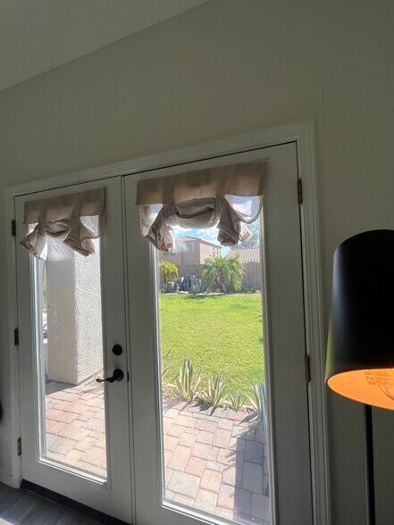 Building Photo - 12127 W Lone Tree Trl