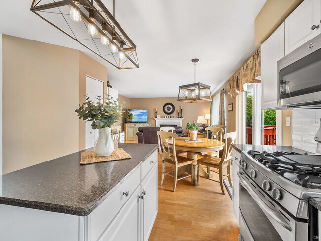 Building Photo - 1226 Pennsbury Ln