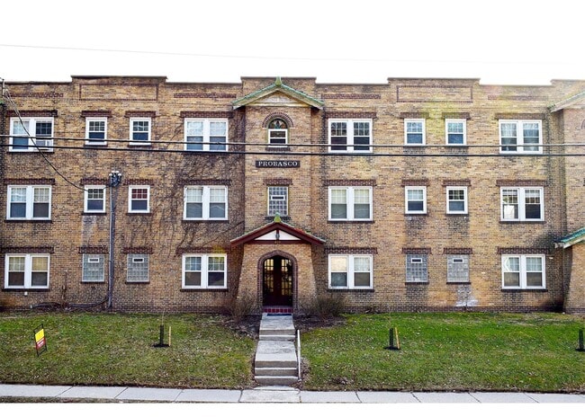 Building Photo - 415-419-423 Probasco Street