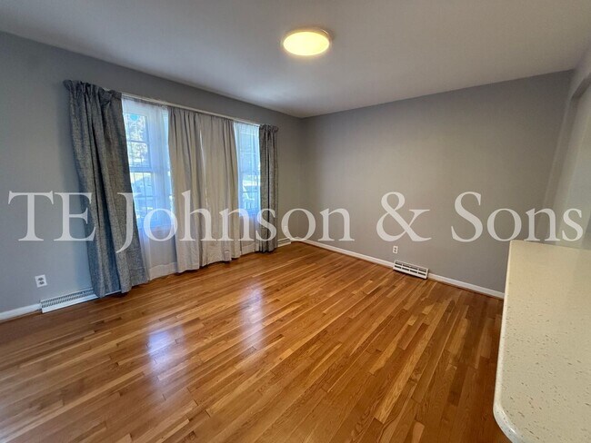 Building Photo - 3826 Barkwood Dr