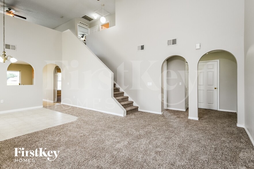 Building Photo - 3637 Queens Cove Blvd