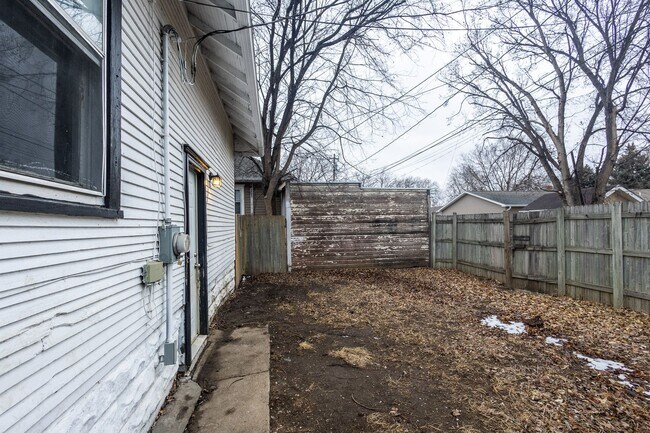 Building Photo - 1442 Plum St