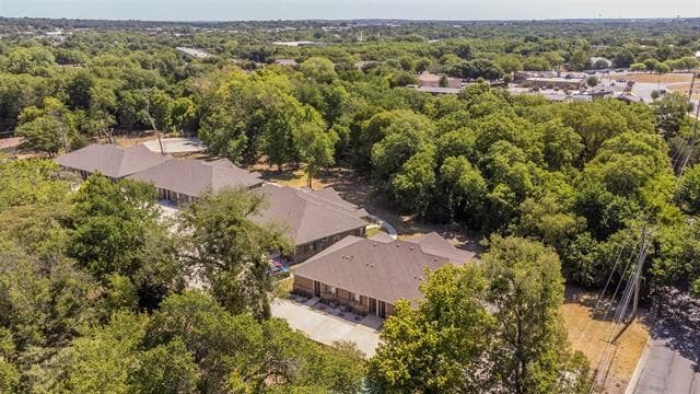 Building Photo - 512 E Akard St