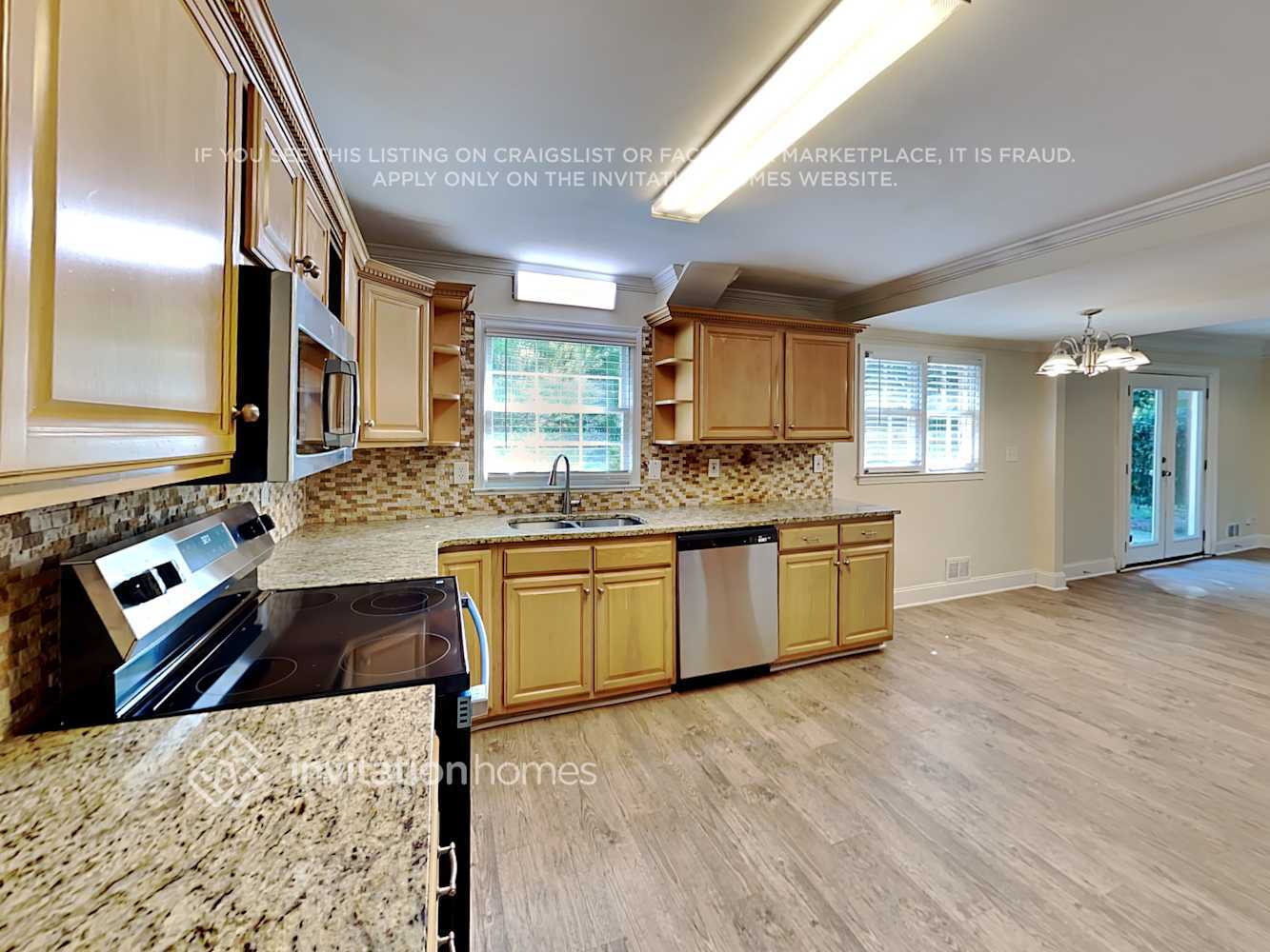 Building Photo - 3820 Cline Dr SE