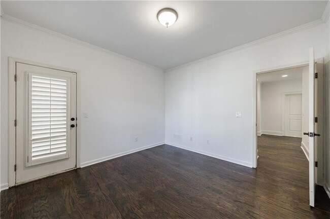 Building Photo - 1012 Madeline Ln