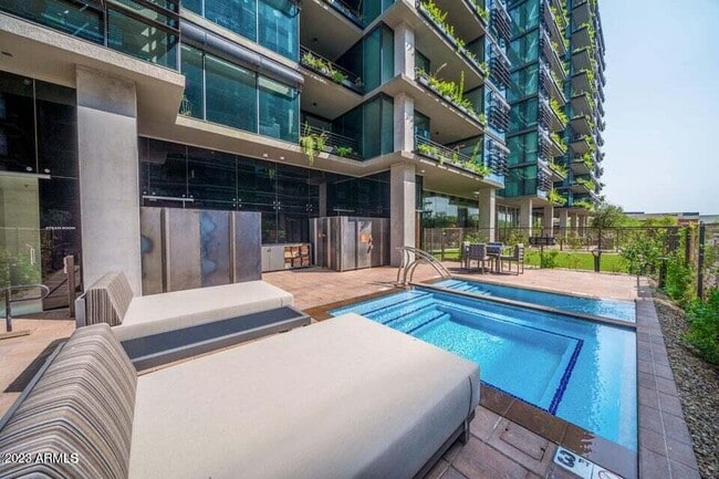 Building Photo - 7180 E Kierland Blvd