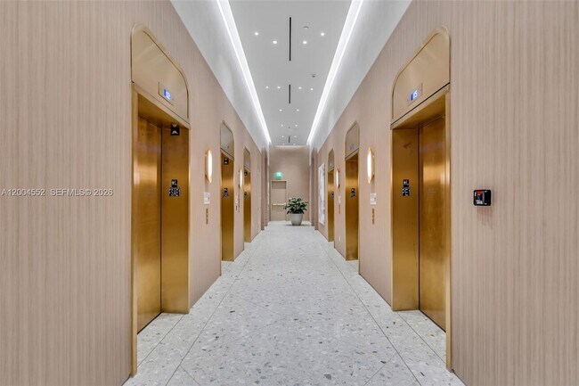 Building Photo - 77 SE 5th St