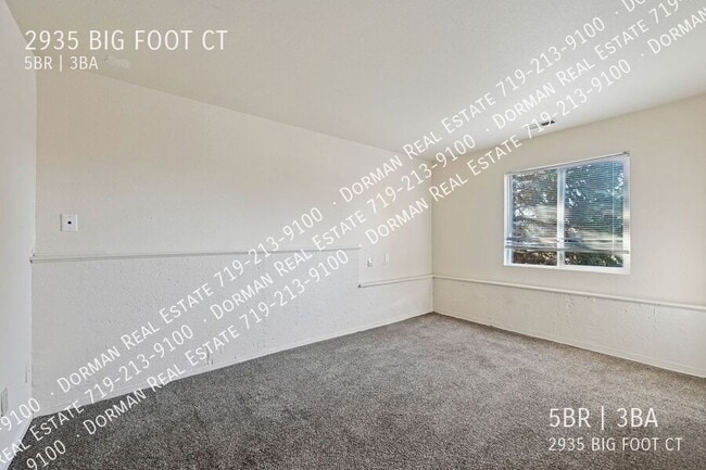 Building Photo - 2935 Big Foot Ct