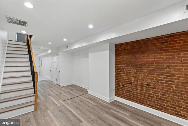 Building Photo - 458 Federal St