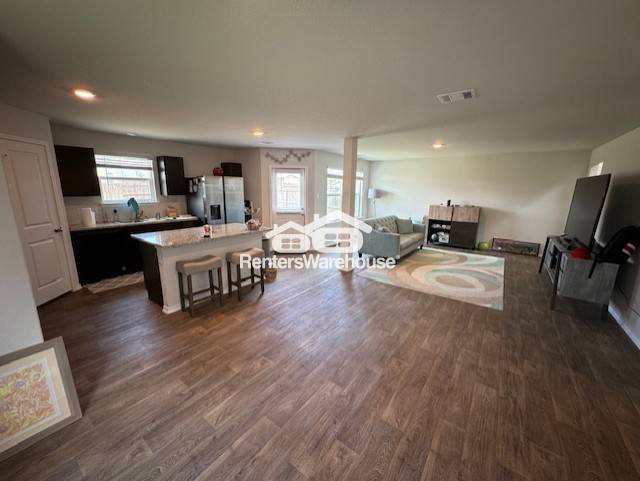 Building Photo - Two Story 4 bedroom / 2.5 bathroom in Whis...