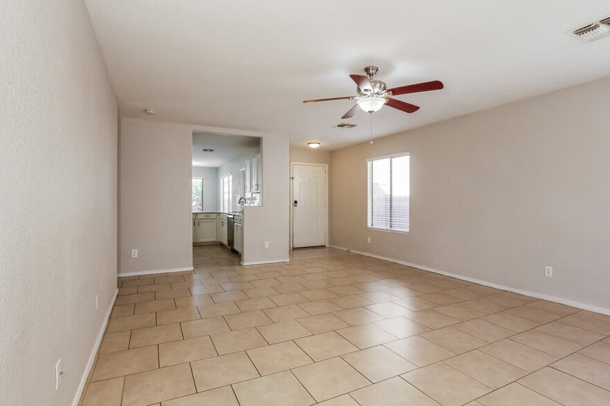 Building Photo - 2513 N 114th Ave