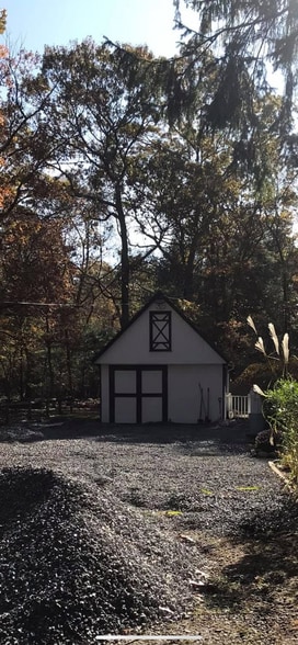 Building Photo - 16 Landsberger St