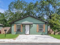 Building Photo - 308 S 3rd St