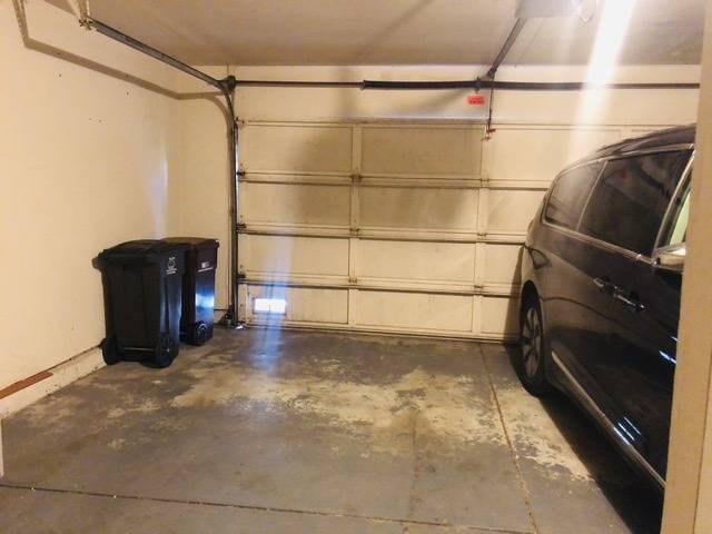 1 garage parking space - 3226 Guillermo Pl