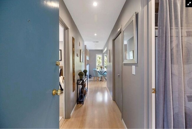 Building Photo - Vacation living every day. 2Bed/2Bath