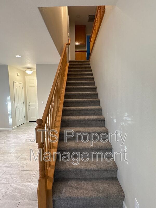 Building Photo - 9542 Windrose Ln