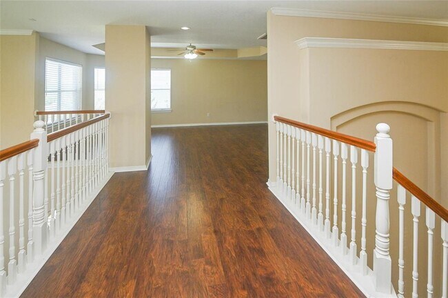 Building Photo - 8707 Westbrook Forest Dr