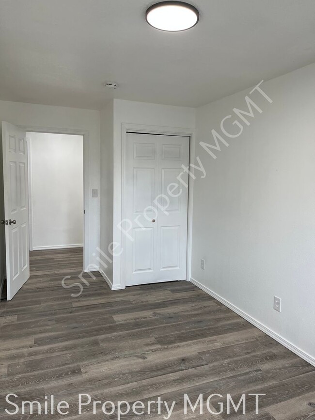 Building Photo - 3-bedroom One Level Single House in SE Por...