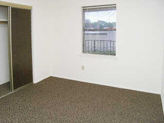Building Photo - OakLawn Village
