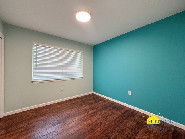 Building Photo - Spacious 3-Bedroom Home Near Hurlburt & Eg...