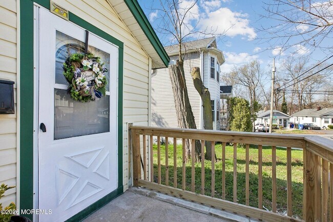 Building Photo - 209 Hilltop Blvd