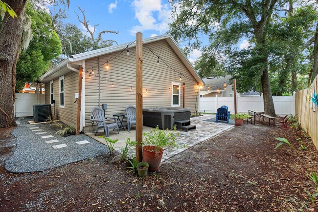 Building Photo - 20 Pearl St