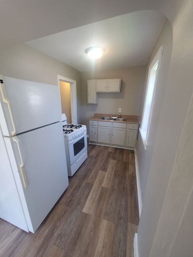 Interior Photo - 4603 N 29th St - 6 unit