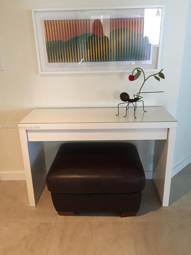 Building Photo - 19101 NE 36th Pl