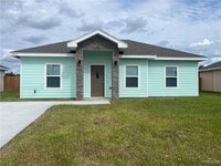 Building Photo - 15 Maria Dr
