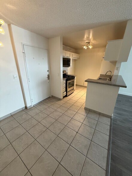 Interior Photo - Sterling Court Apartments