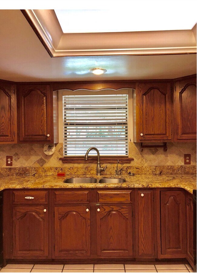 Building Photo - 4807 Shetland Trail