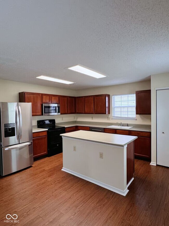 Building Photo - 14457 Orange Blossom Trail