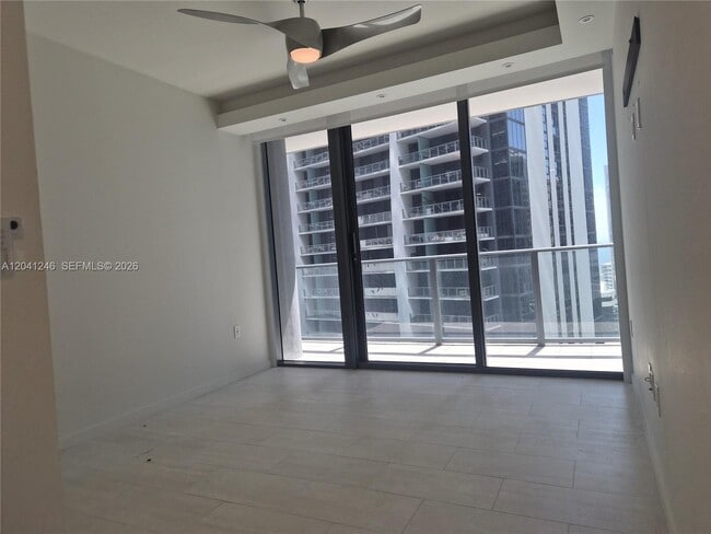 Building Photo - 1000 Brickell Plaza