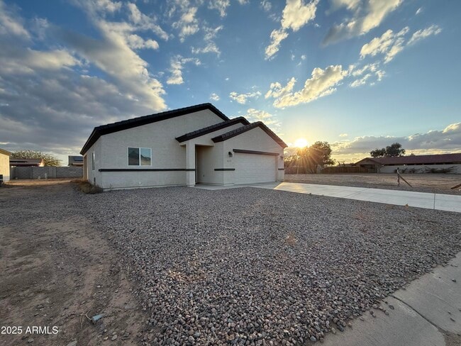 Building Photo - 8477 W Tinajas Dr