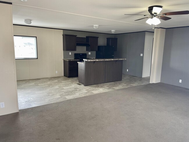 Building Photo - 1900 S 1100 W