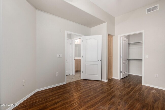 Building Photo - 11640 N Tatum Blvd