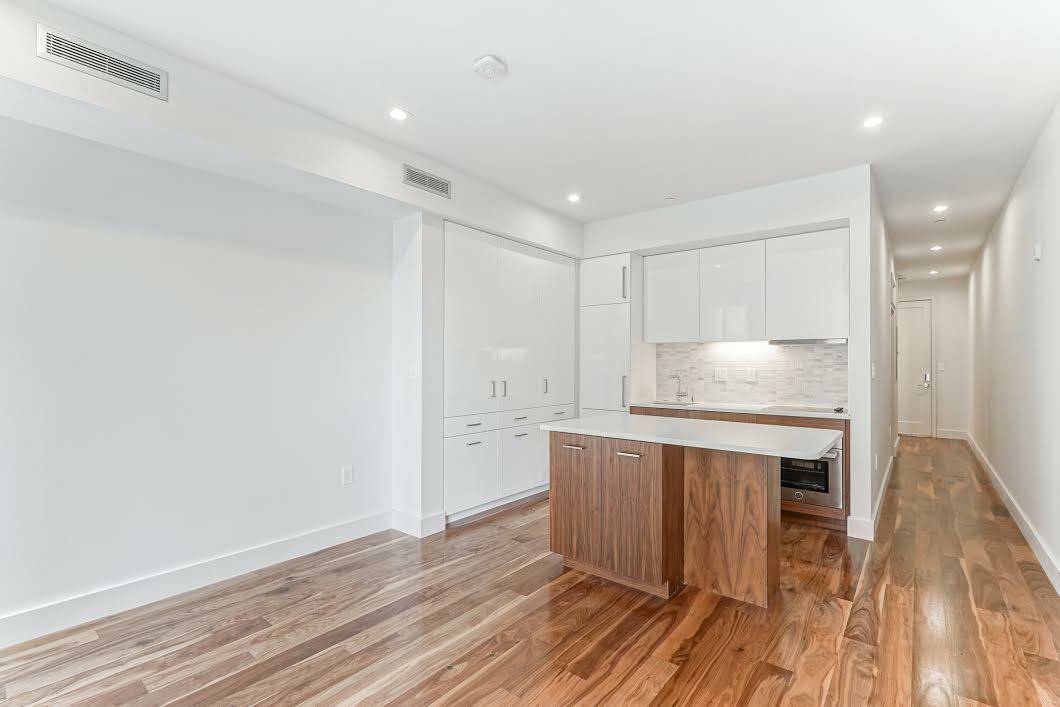 Building Photo - 621 S 24th St