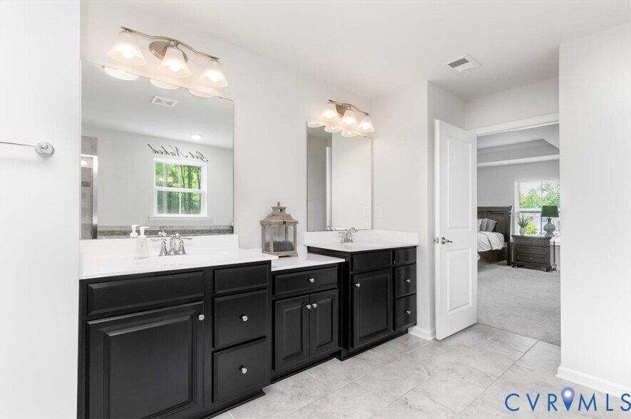 Building Photo - 10430 Eagle Ct