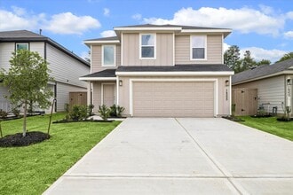 Building Photo - 14333 Tawny St