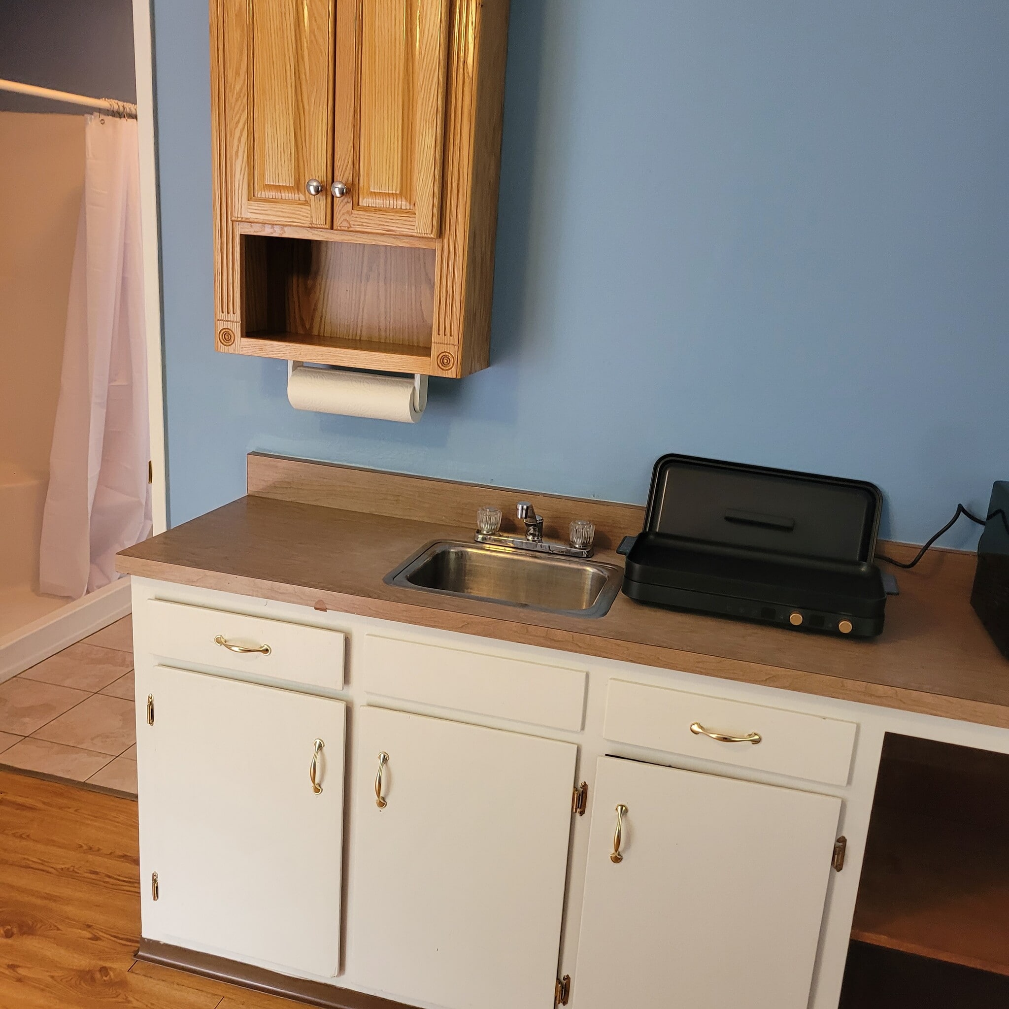 Building Photo - 1726 Crescent Dr