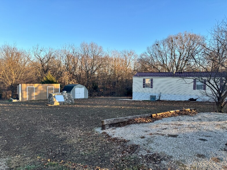 Building Photo - 15336 FR 1155