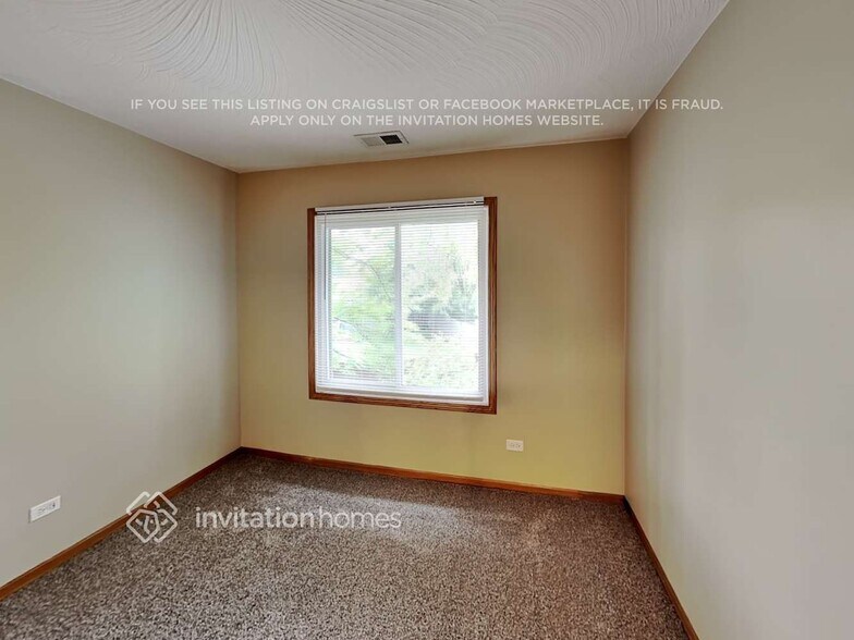 Building Photo - 721 Westshore Dr