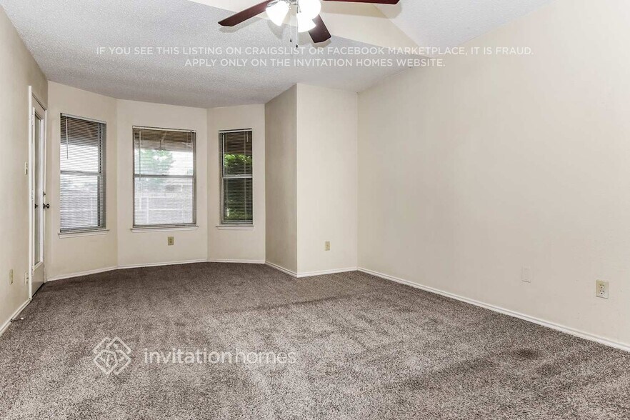 Building Photo - 2600 Trumpet Dr
